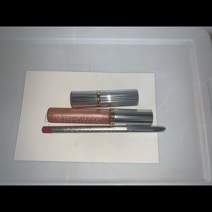 La Bella Donna lip set
